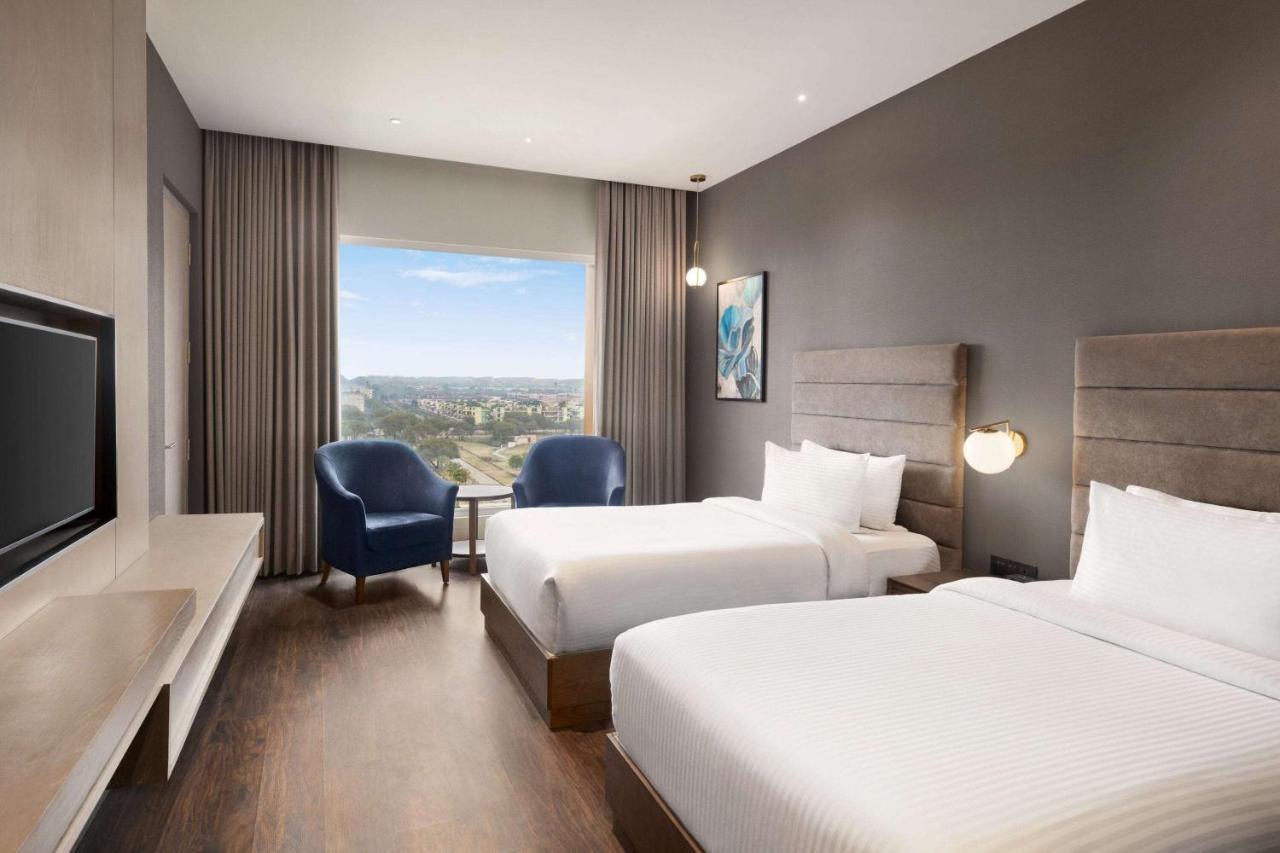 Wyndham Chandigarh Mohali Buitenkant foto