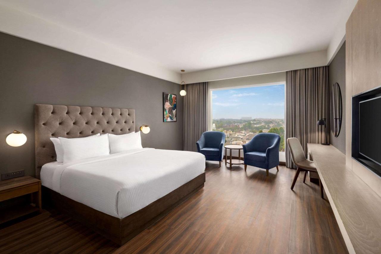 Wyndham Chandigarh Mohali Buitenkant foto