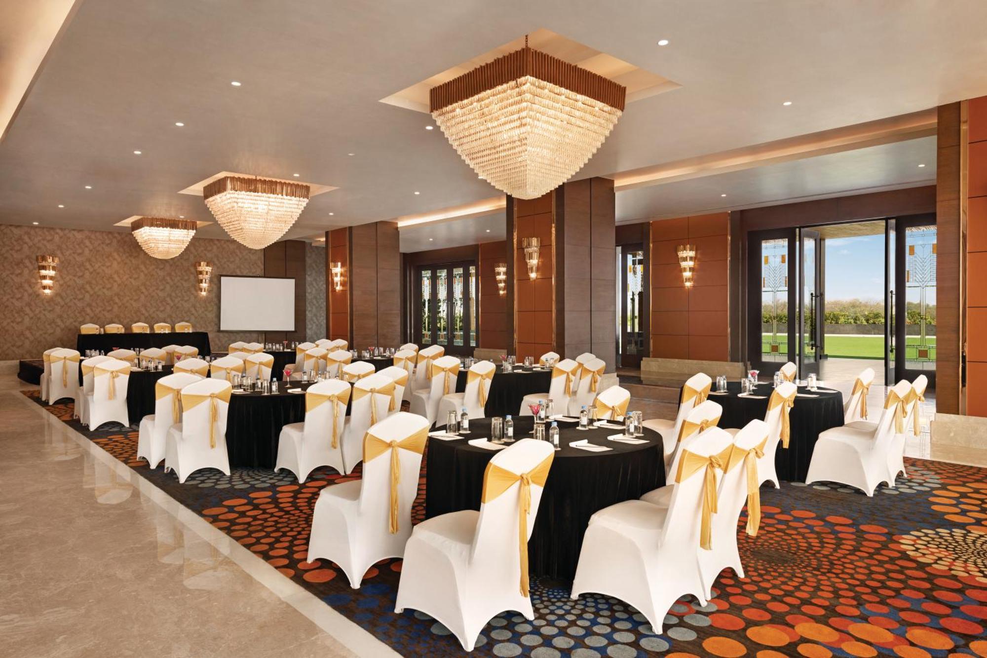 Wyndham Chandigarh Mohali Buitenkant foto